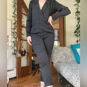 Black Long Sleeve Jumpsuit! ☕️🖤♠️